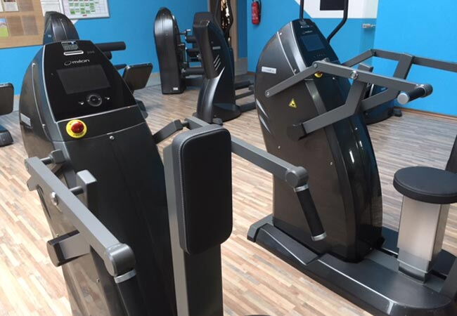 Sportgeräte für Schulter und Rückenmuskulatur